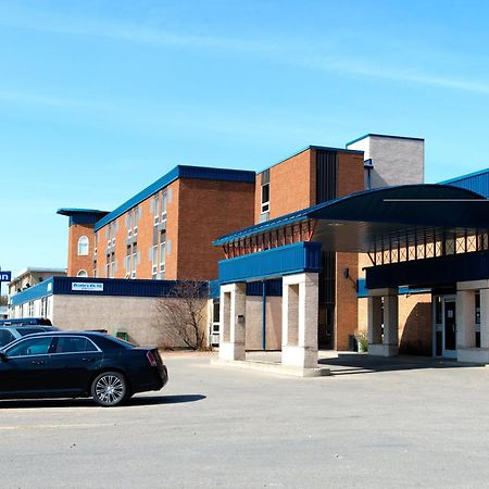 戴斯埃斯特万酒店 Estevan 外观 照片